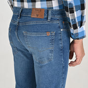 Jeans Yale Slim Fit 0527 Stretch Corte Semi Ajustado