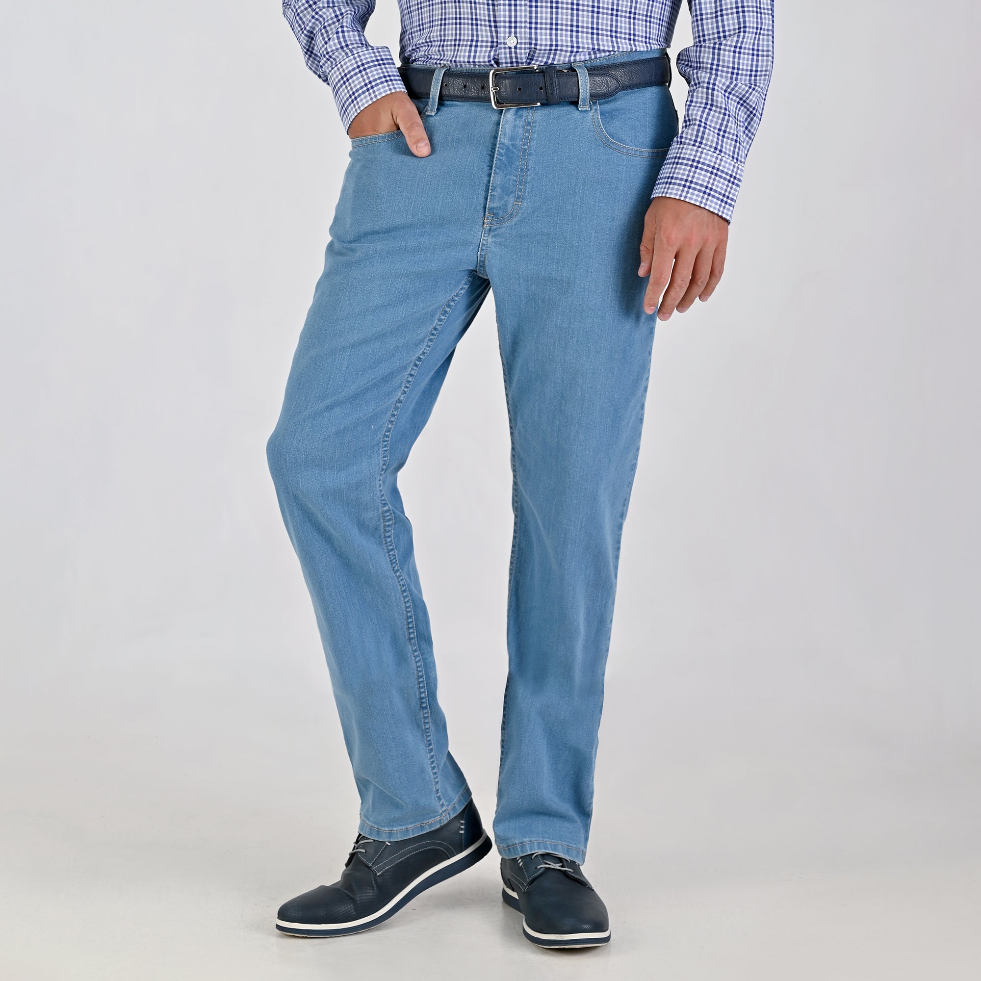 Pantalón de Mezclilla Yale Regular Fit A819 Azul Claro