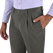 Pantalón Casual Yale Con Pinzas Regular Fit Nanotex 0726
