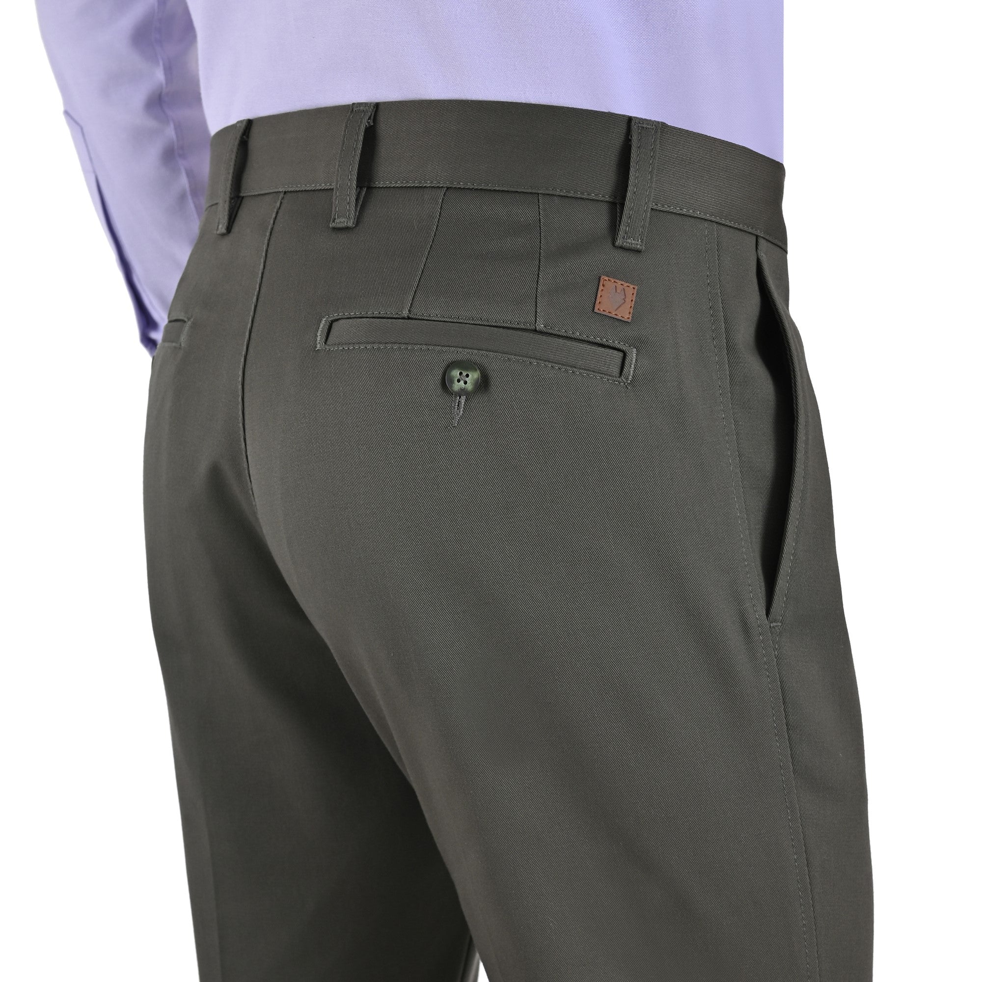 Pantalón Casual Yale Con Pinzas Regular Fit Nanotex 0726