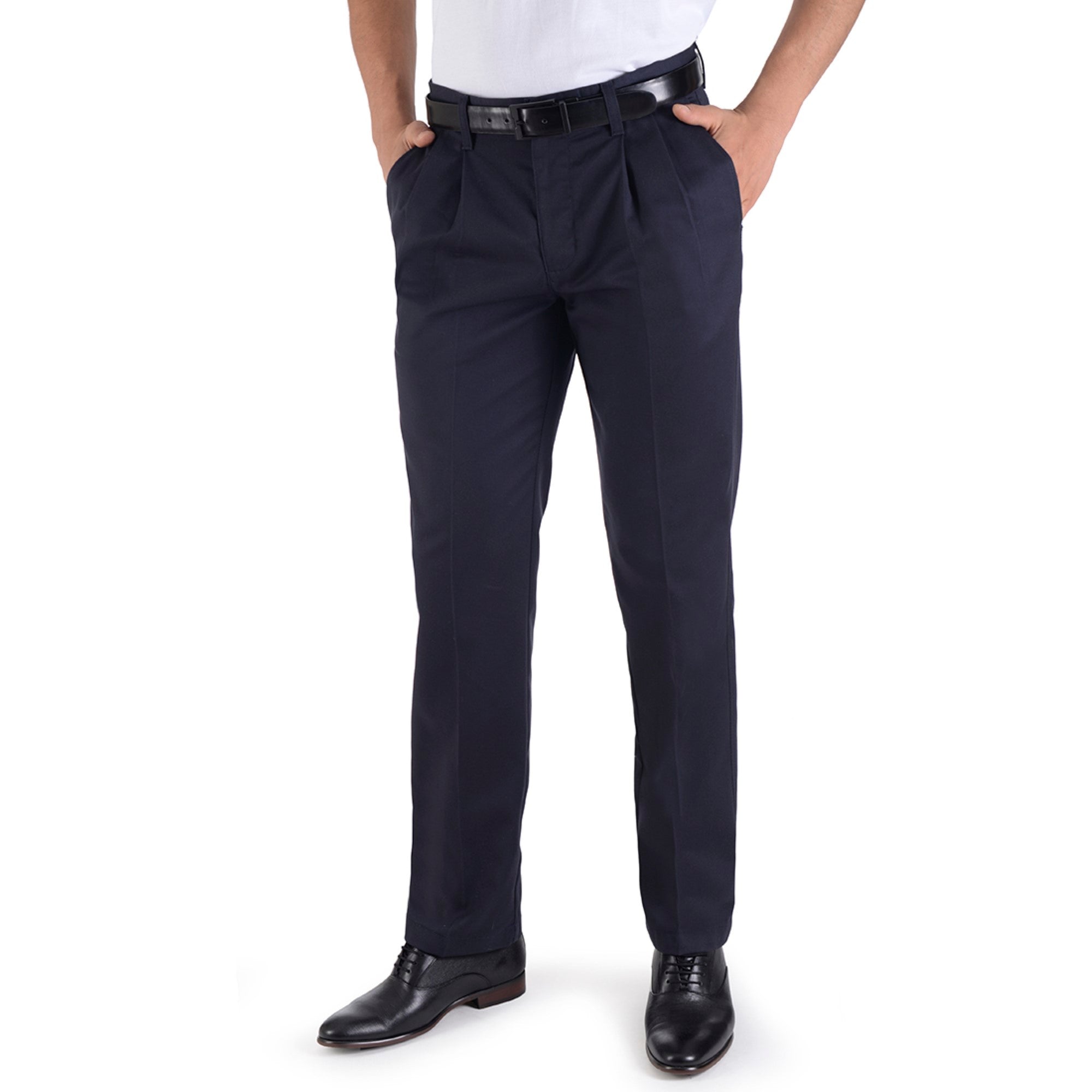 Pantalón Casual Yale Con Pinzas Regular Fit Nanotex 0726