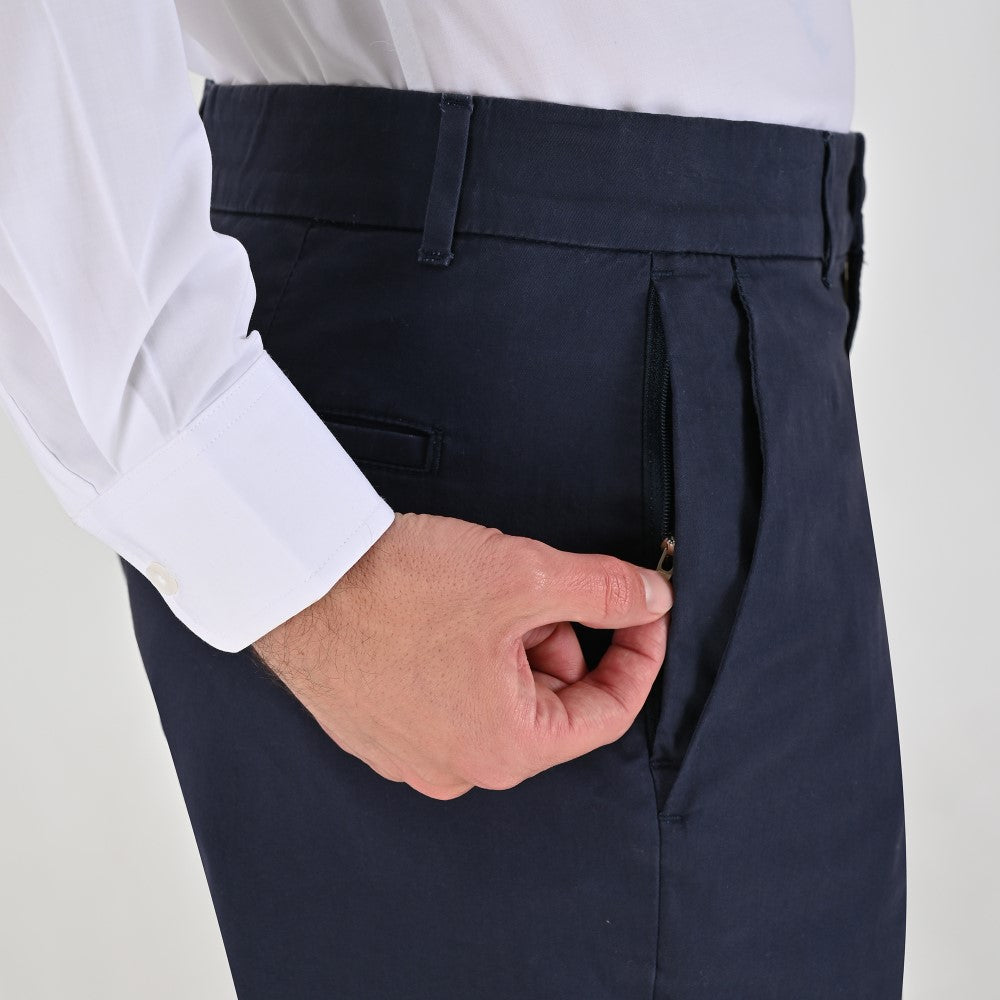 Pantalón Casual Yale Slim Fit 8244 Marino Entintado