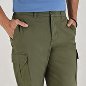 Pantalón cargo casual Yale Regular Fit 8008 Verde Olivo