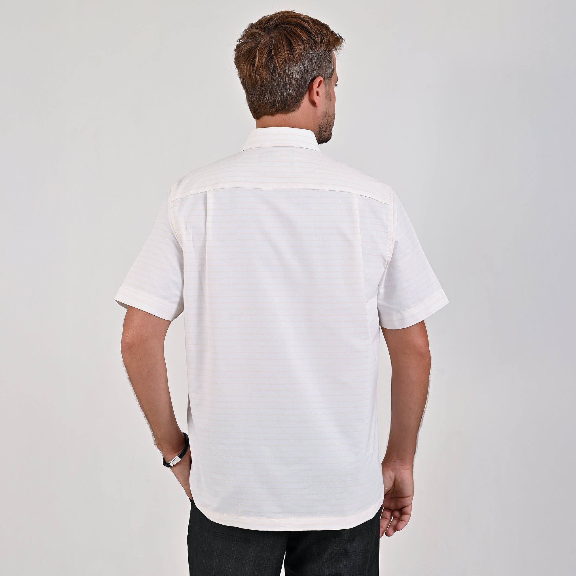 Camisa Yale Para Caballero Cenefa Manga Corta Classic Fit 4713 Beige