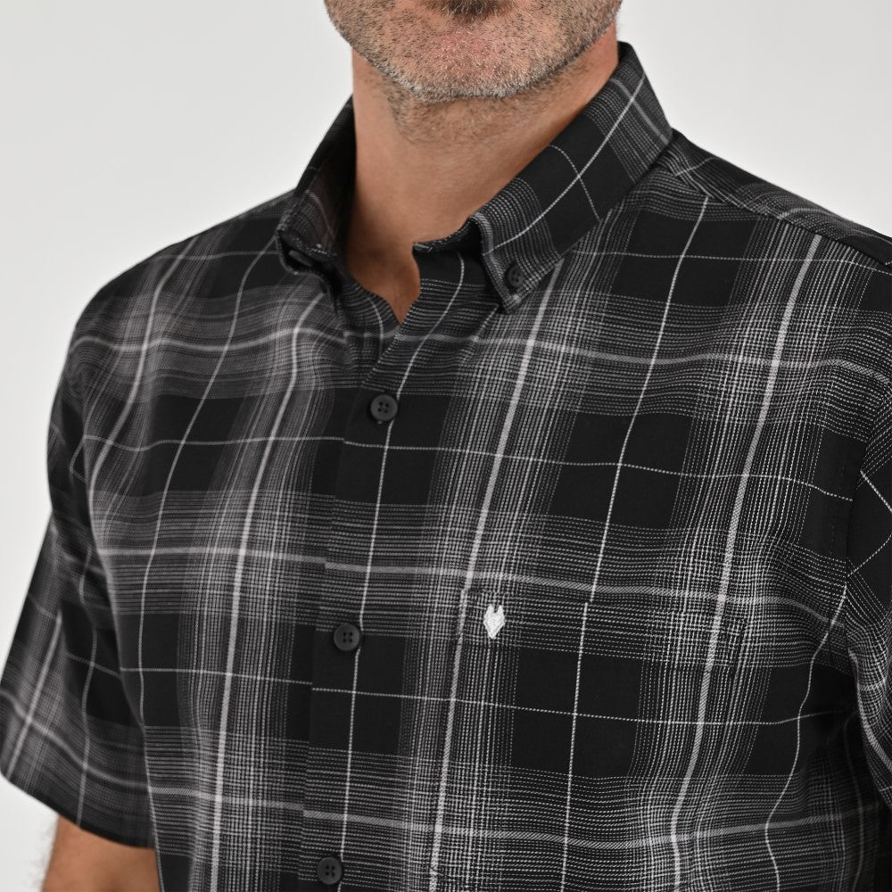 Camisa Yale Para Caballero Manga Corta Regular Fit 8045 Negro
