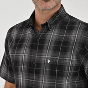 Camisa Yale Para Caballero Manga Corta Regular Fit 8045 Negro
