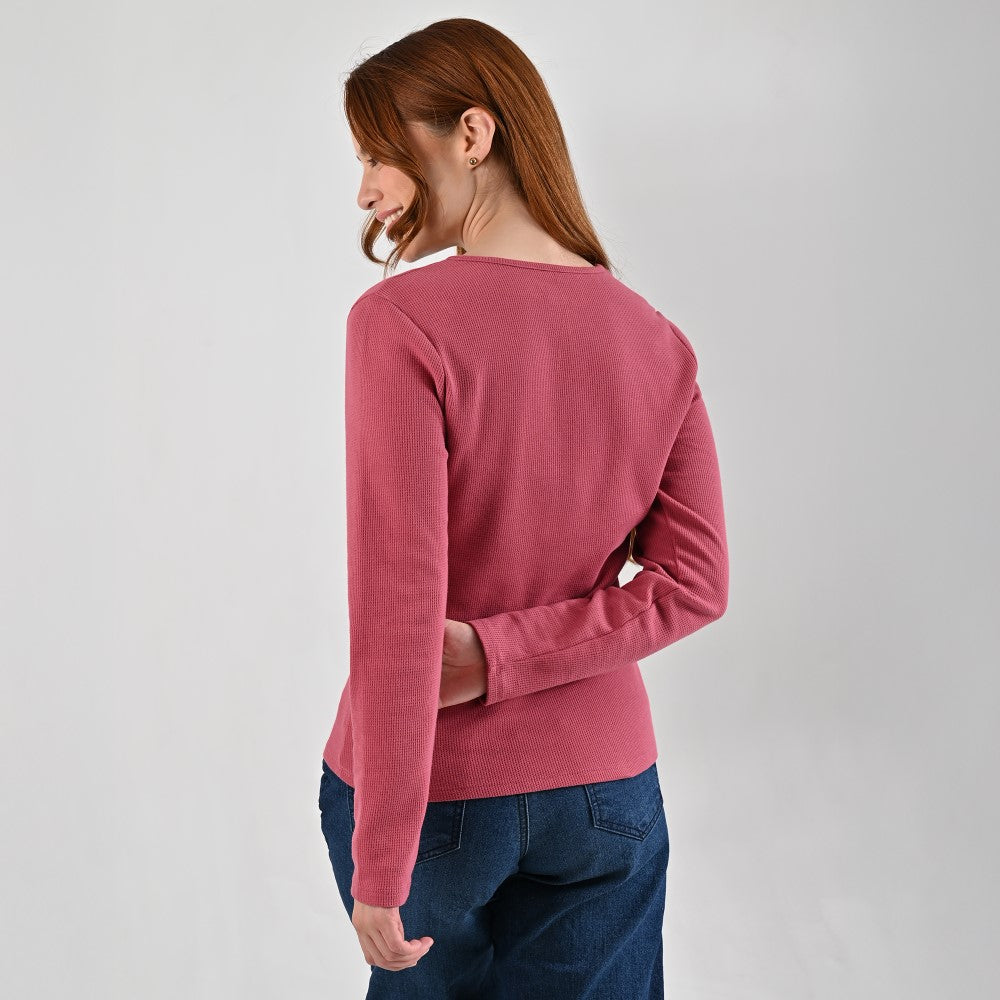 Playera Para Dama Supply Company Manga Larga Cuello Henley Slim Fit B909 Rosa