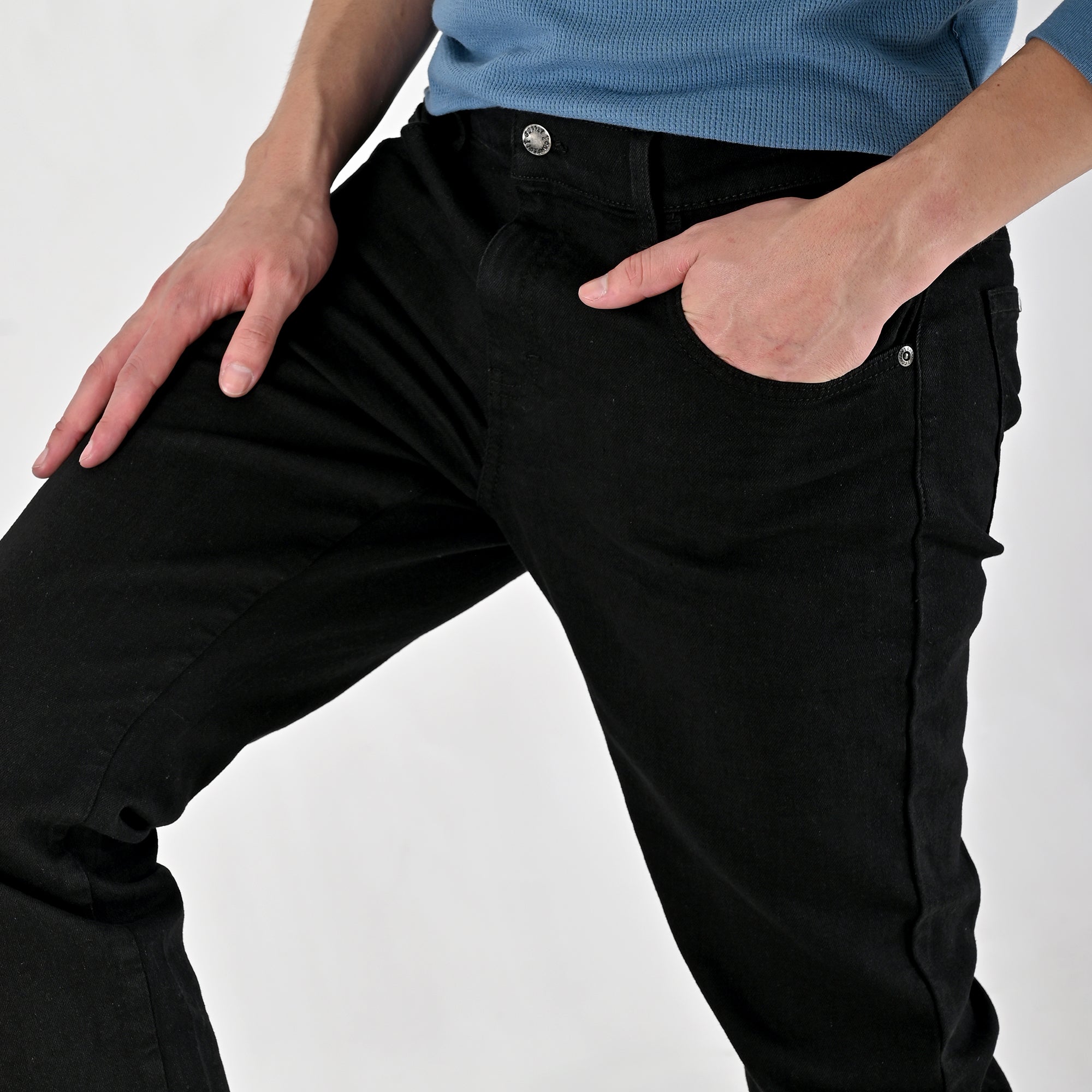 Pantalón de Mezclilla Supply Regular Fit 2944 Negro