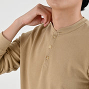 Playera Caballero Supply Company Manga Larga Cuello Henley Slim Fit A909 Beige
