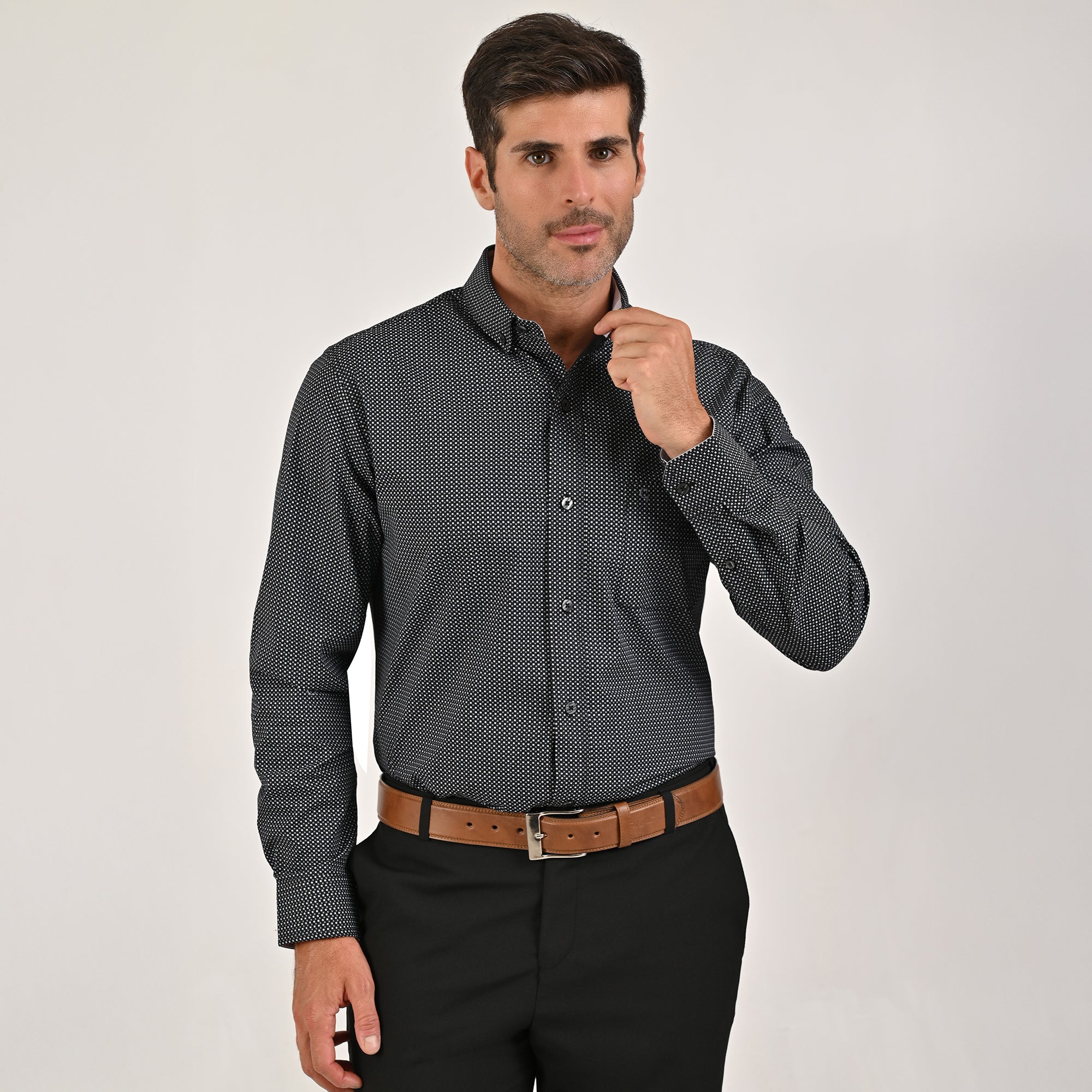Camisa Yale Para Caballero Manga Larga Regular Fit 4598 Negro