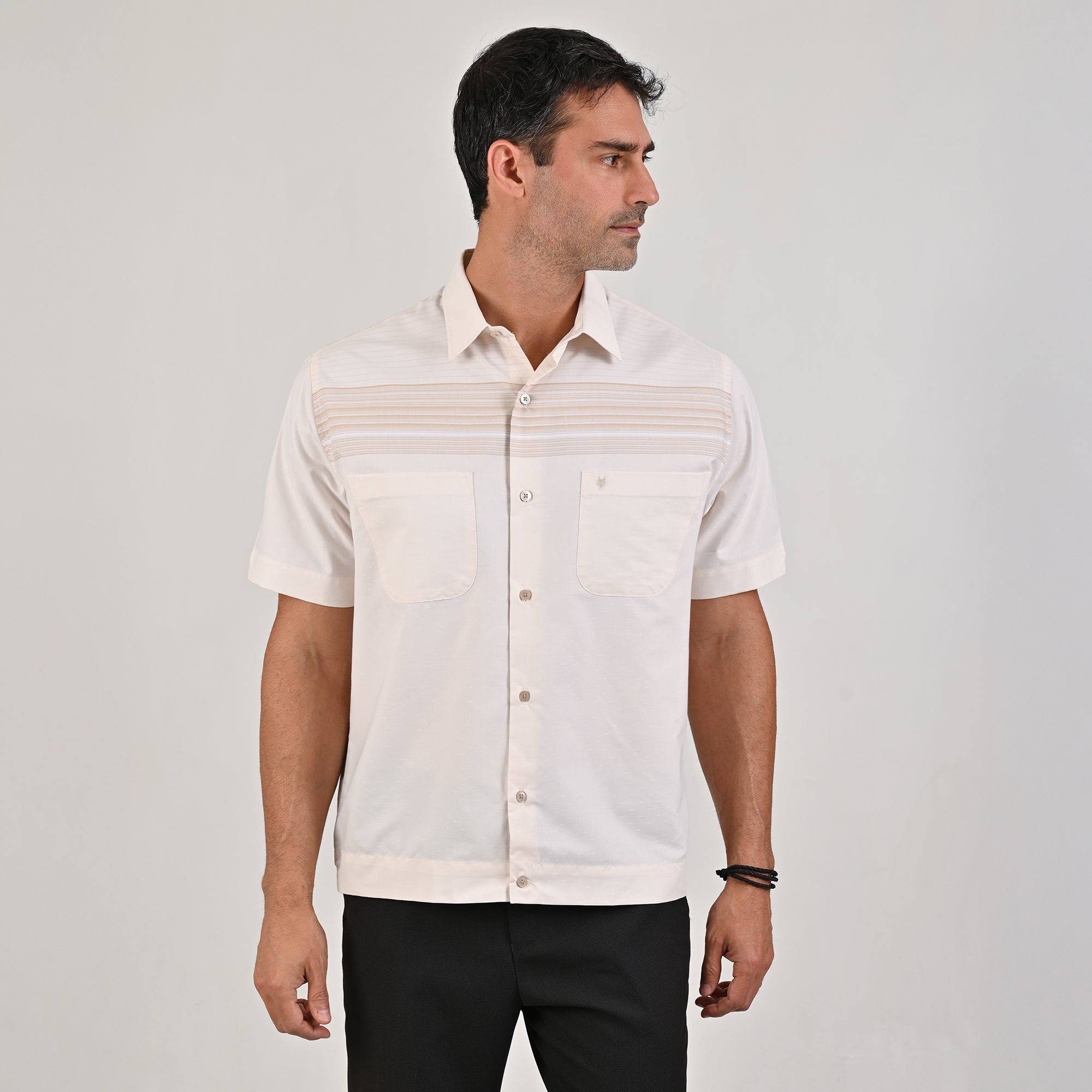 Camisa Yale Para Caballero Chazarilla Manga Corta Classis Fit 4707 Beige