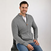 Sweater Yale Para Caballero Cuello Redondo Regular Fit 8100 Gris Medio