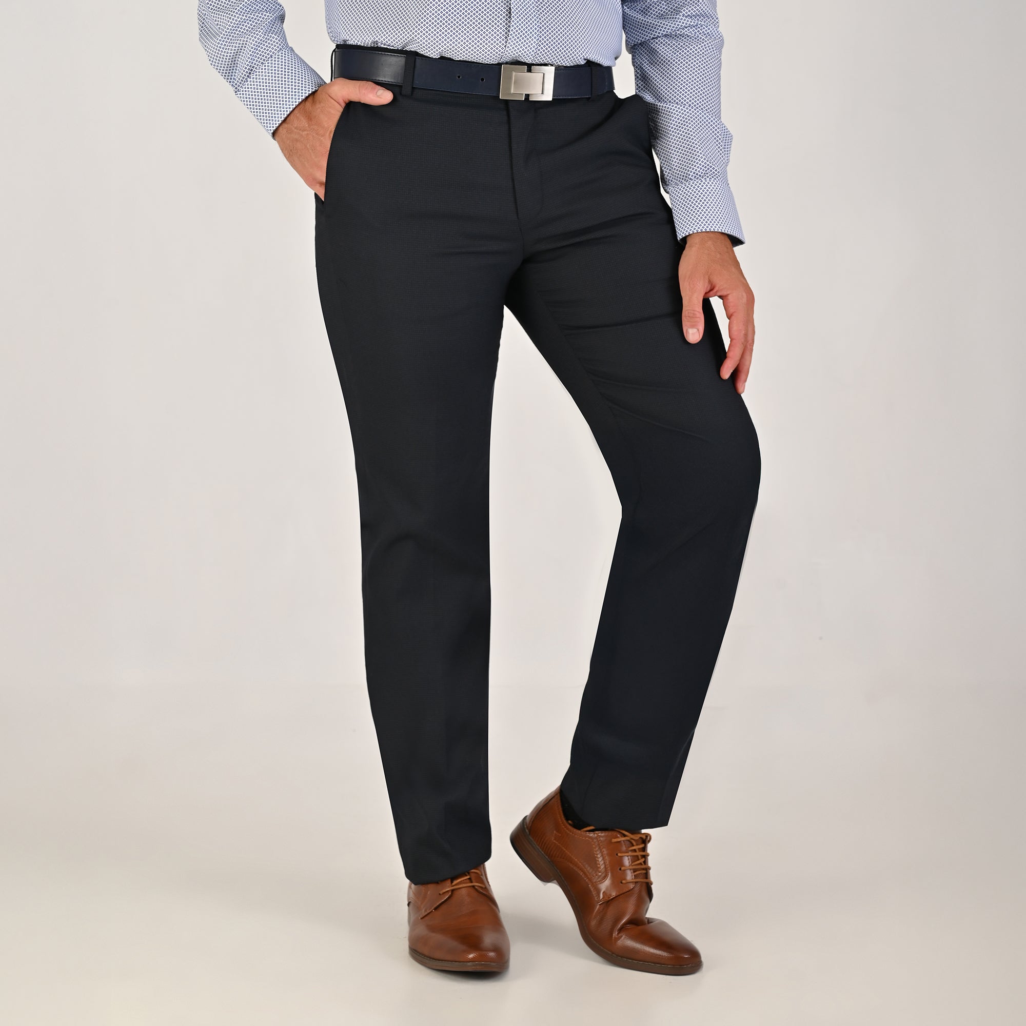 Pantalon de Caballero de Vestir Yale Sin Pinzas Slim Fit 4723 Marino