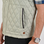 Chaleco Yale Para Caballero Capitonado Sin Capucha Regular Fit 6902 Verde Cemento