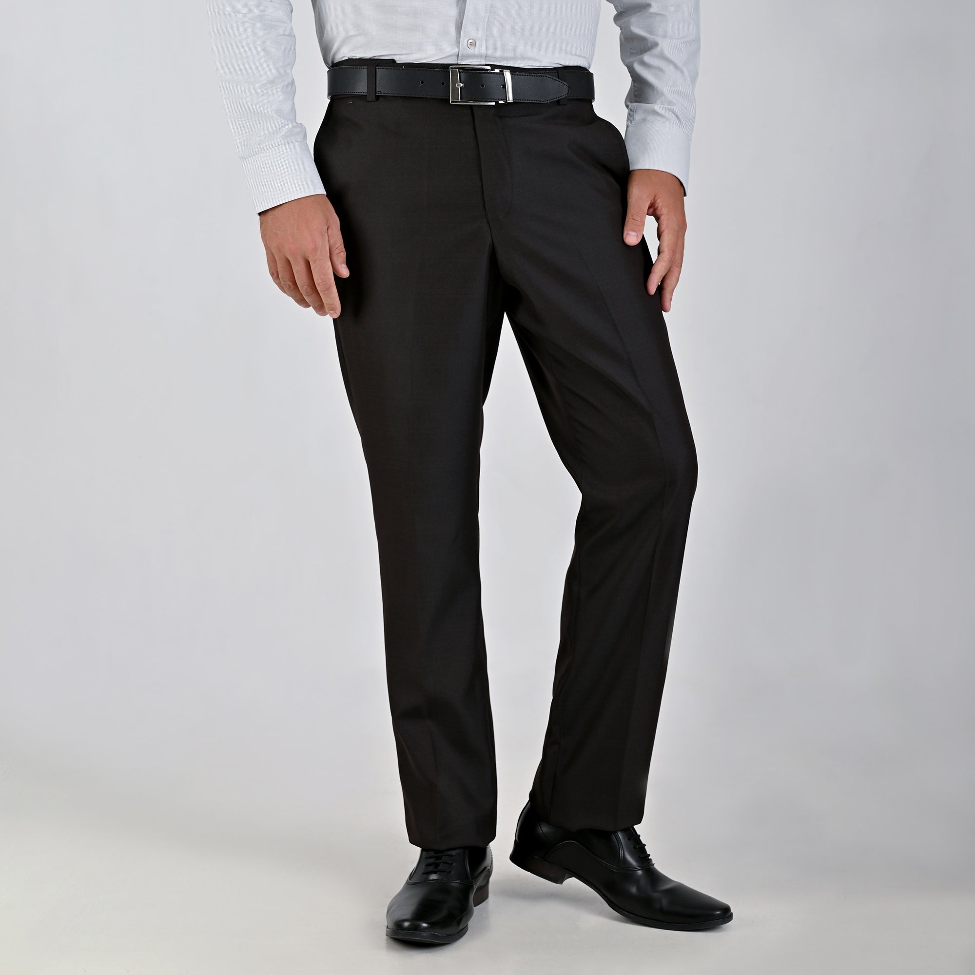 Pantalón de Vestir Yale para Caballero Cintura Ajustable Classic Fit 4702 Café