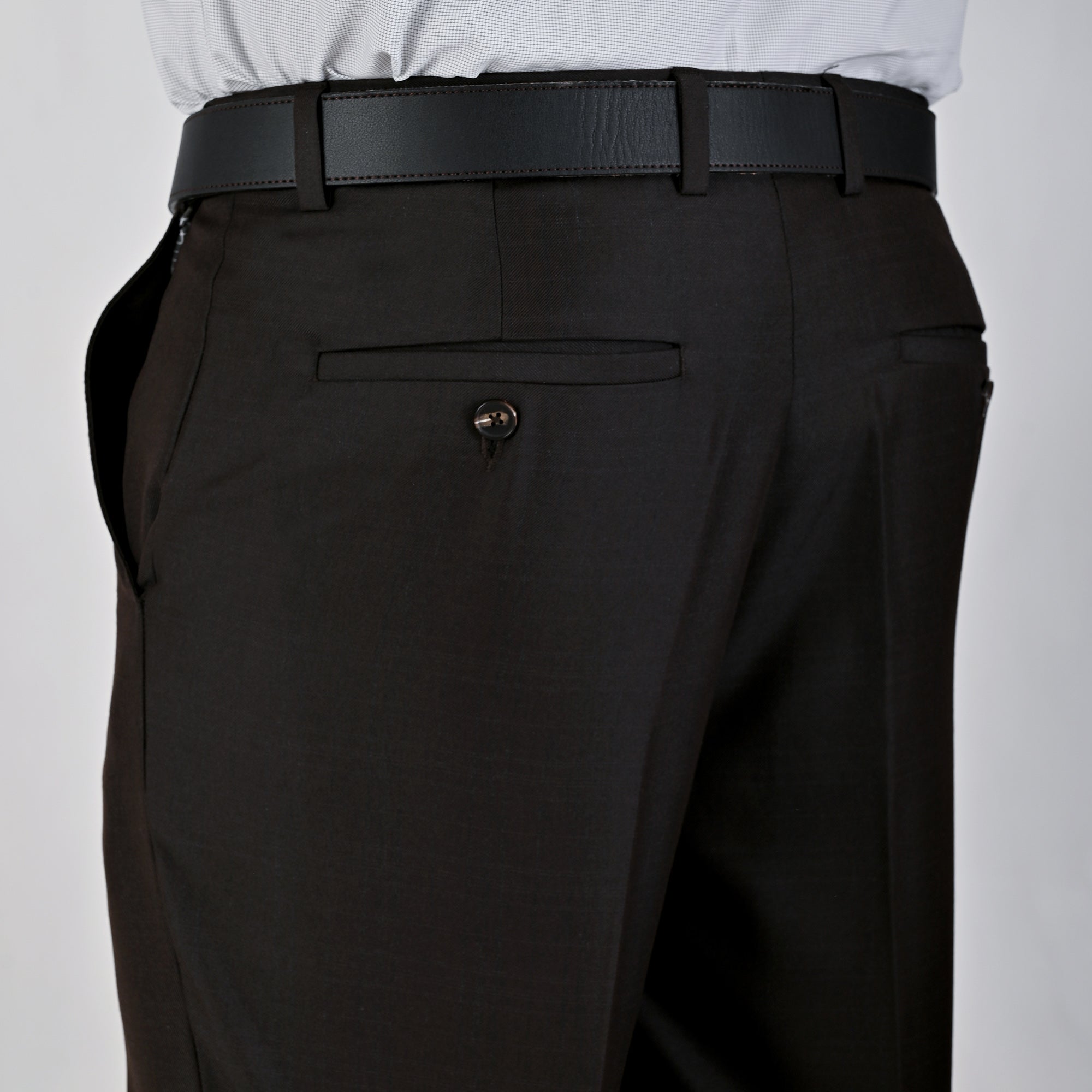 Pantalón de Vestir Yale para Caballero Cintura Ajustable Classic Fit 4702 Café