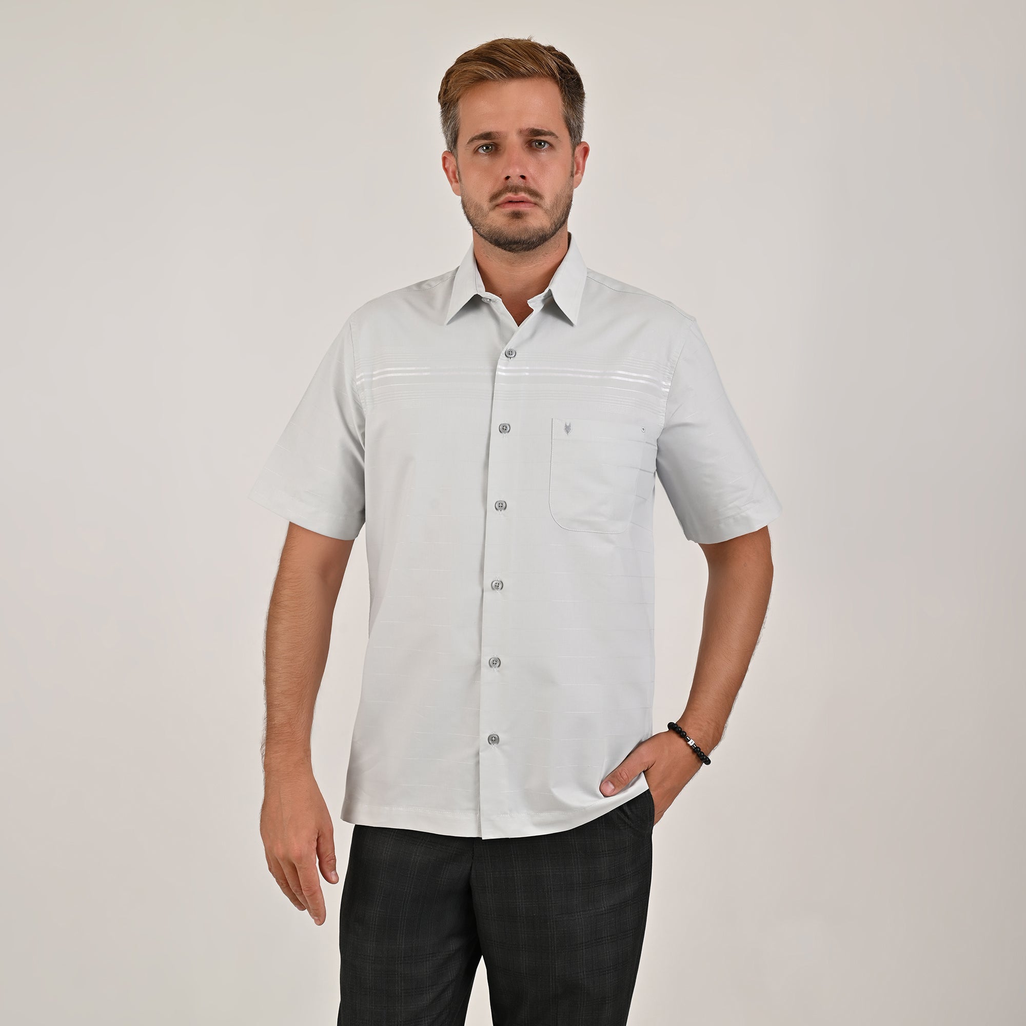 Camisa Yale Para Caballero Cenefa Manga Corta Classic Fit 4712 Gris Perla