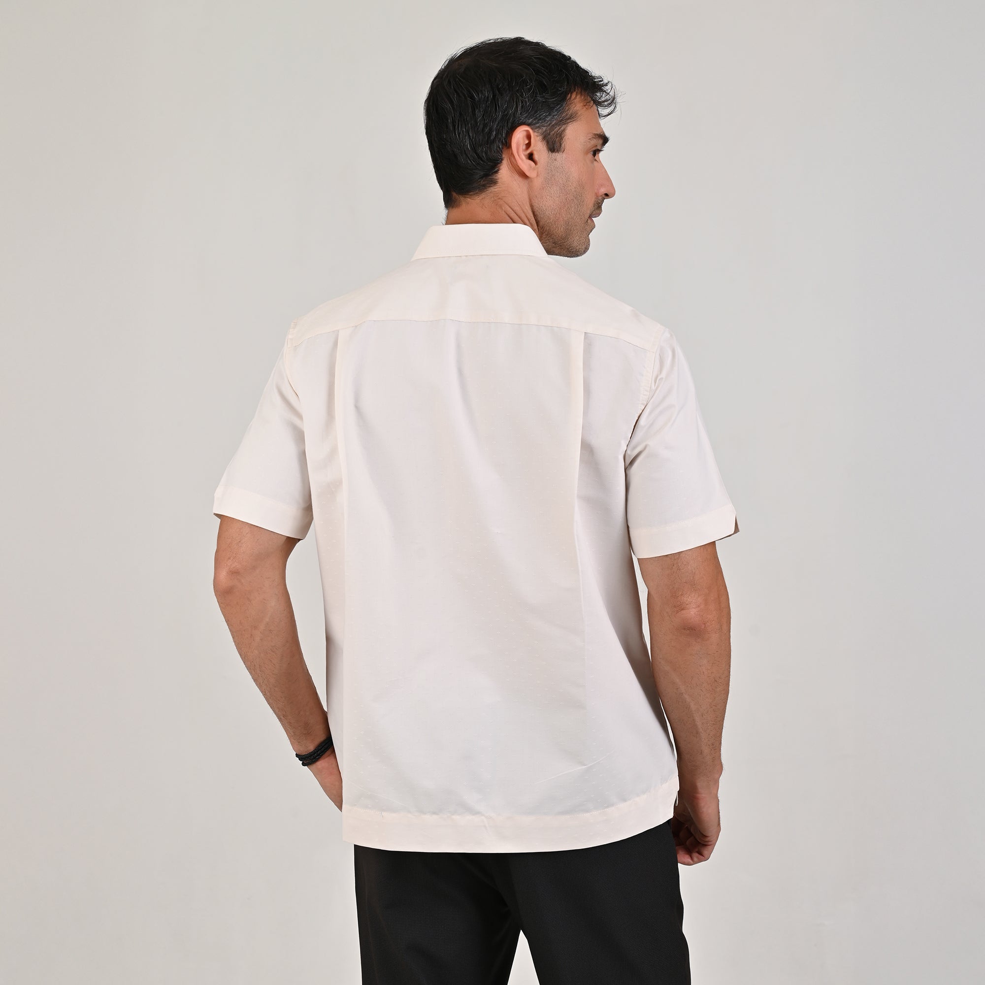 Camisa Yale Para Caballero Chazarilla Manga Corta Classis Fit 4707 Beige