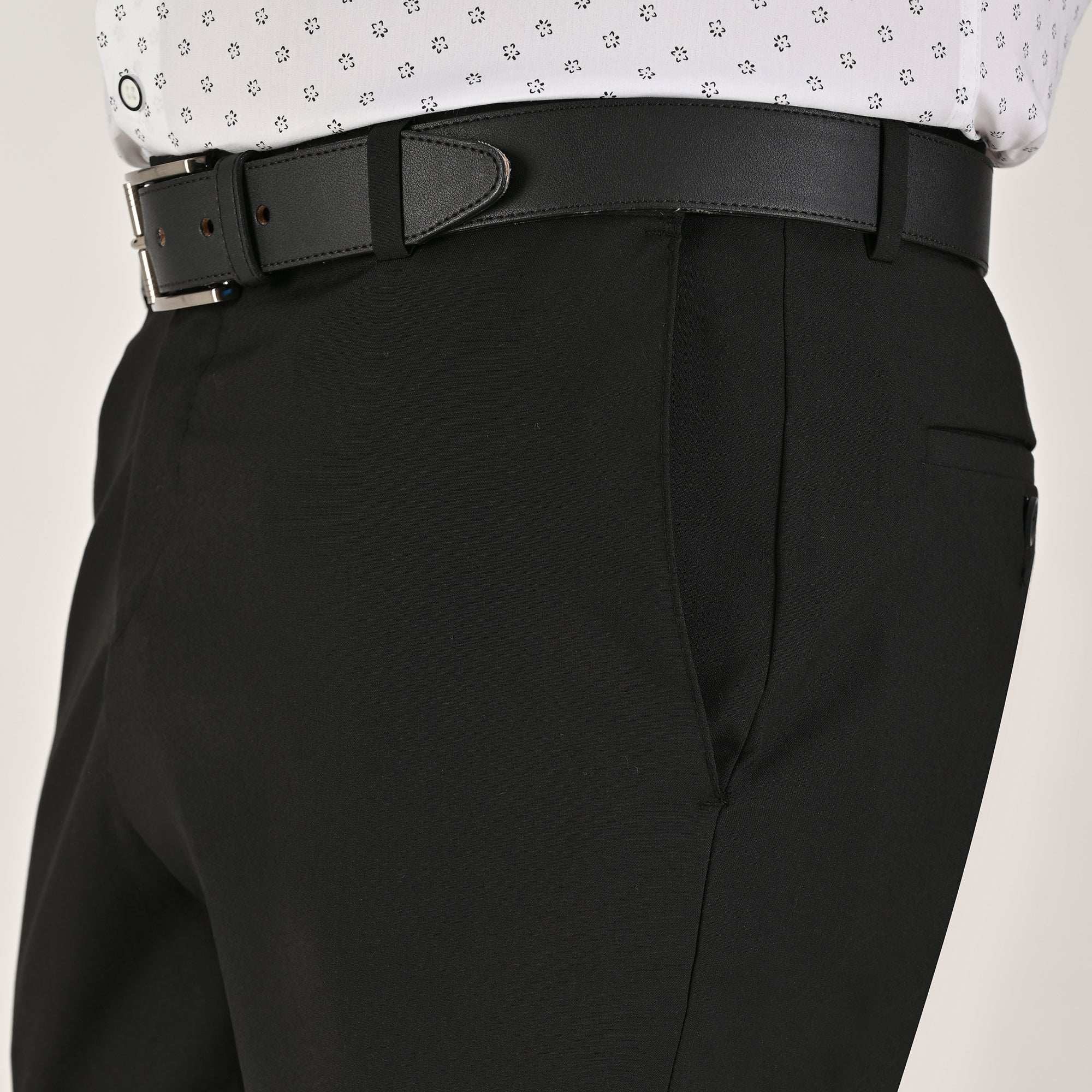 Pantalón de Caballero de Vestir Yale Cintura Ajustable Slim Fit 4724 Negro