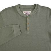 Playera Caballero Supply Company Manga Larga Cuello Henley Slim Fit A909 Verde Militar