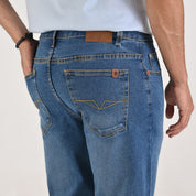 Pantalón de Mezclilla Yale Para Caballero Classic Fit 2091 Azul Plumbago