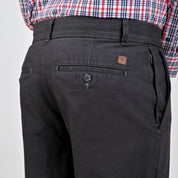 Pantalón Casual Yale Para Caballero Sin Pinzas Classic Fit 4523 Gris Oxford