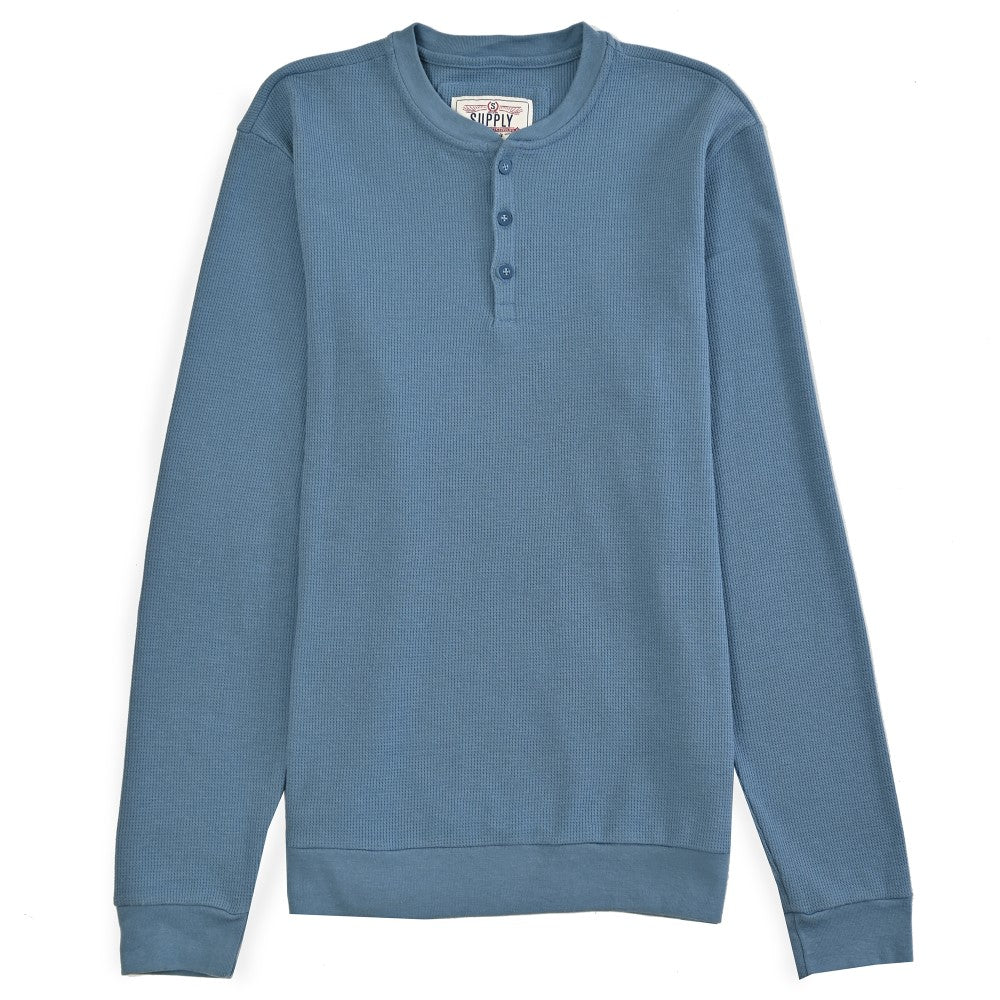 Detalle de Playera Caballero Supply Company Manga Larga Cuello Henley Slim Fit A909 Azul Pizarra