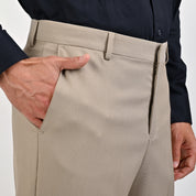 Pantalón de Caballero de Vestir Yale Sin Pinzas Classic Fit 4694 Kaki